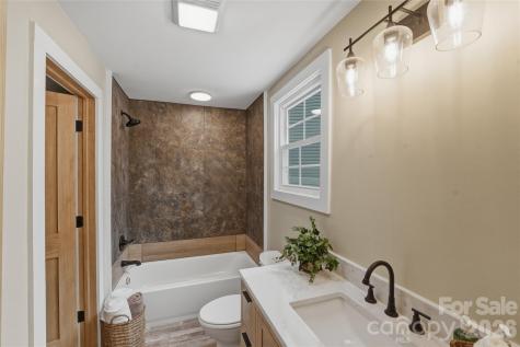 522 W Mclelland Avenue Mooresville NC 28115
