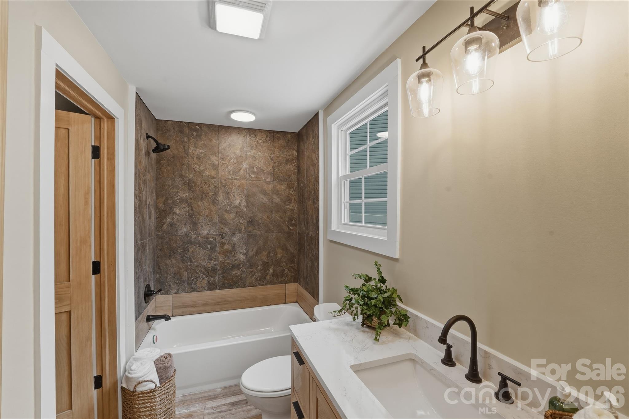 522 W Mclelland Avenue Mooresville NC 28115