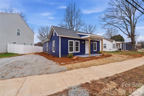 522 W Mclelland Avenue Mooresville NC 28115