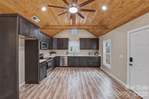 522 W Mclelland Avenue Mooresville NC 28115