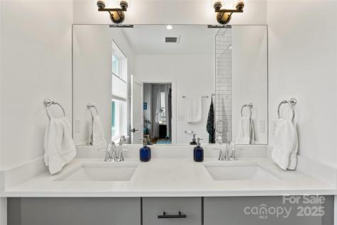 127 Alma Lane Asheville NC 28806