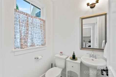 127 Alma Lane Asheville NC 28806