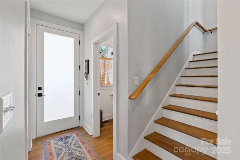 127 Alma Lane Asheville NC 28806