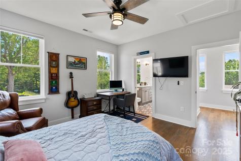 127 Alma Lane Asheville NC 28806