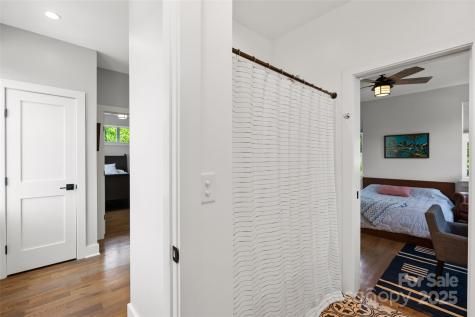 127 Alma Lane Asheville NC 28806