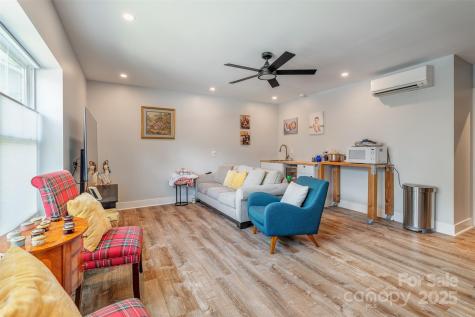 127 Alma Lane Asheville NC 28806