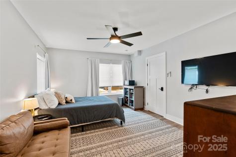 127 Alma Lane Asheville NC 28806