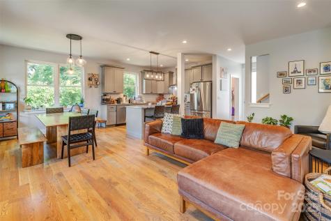 127 Alma Lane Asheville NC 28806