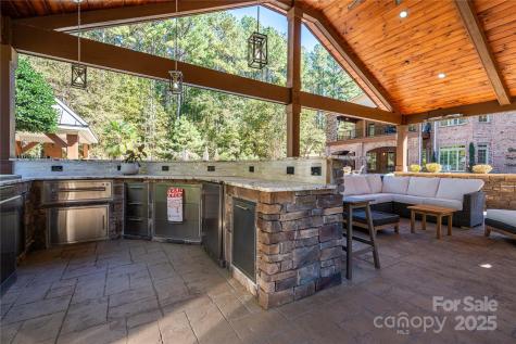 1427 Merrimont Avenue Kings Mountain NC 28086