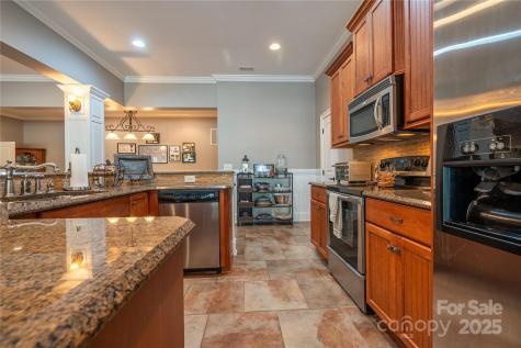 1427 Merrimont Avenue Kings Mountain NC 28086