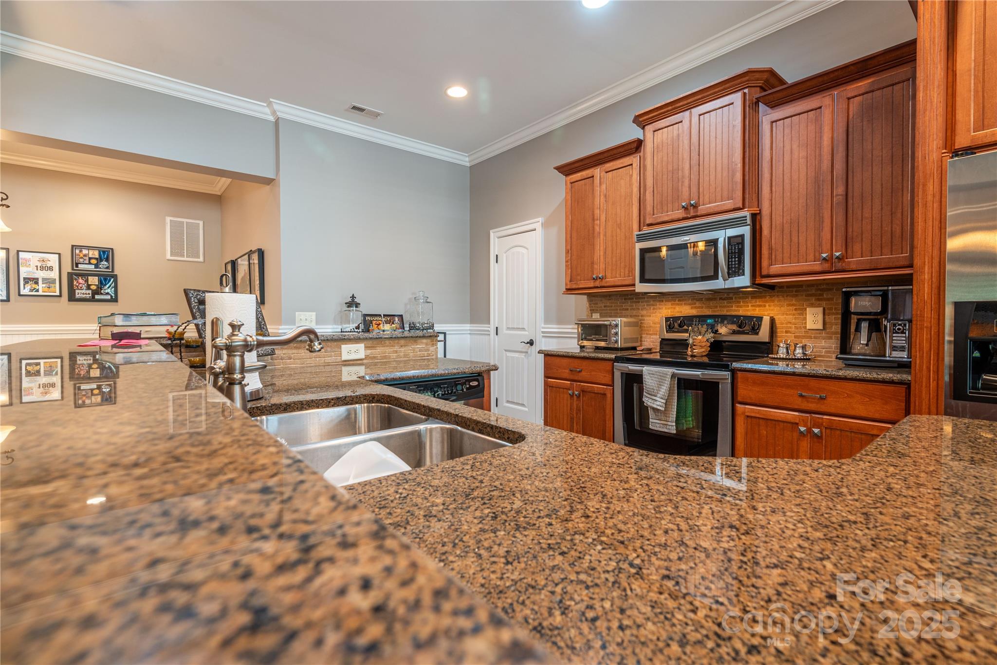 1427 Merrimont Avenue Kings Mountain NC 28086