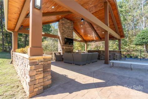 1427 Merrimont Avenue Kings Mountain NC 28086