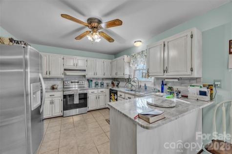 15 Mull Drive Taylorsville NC 28681