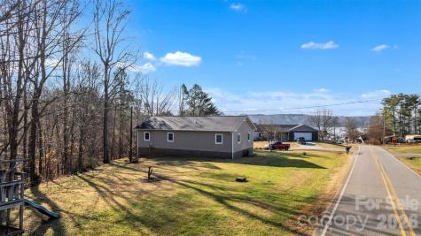 15 Mull Drive Taylorsville NC 28681