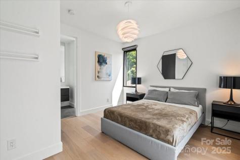 1620 S Tryon Street Charlotte NC 28203