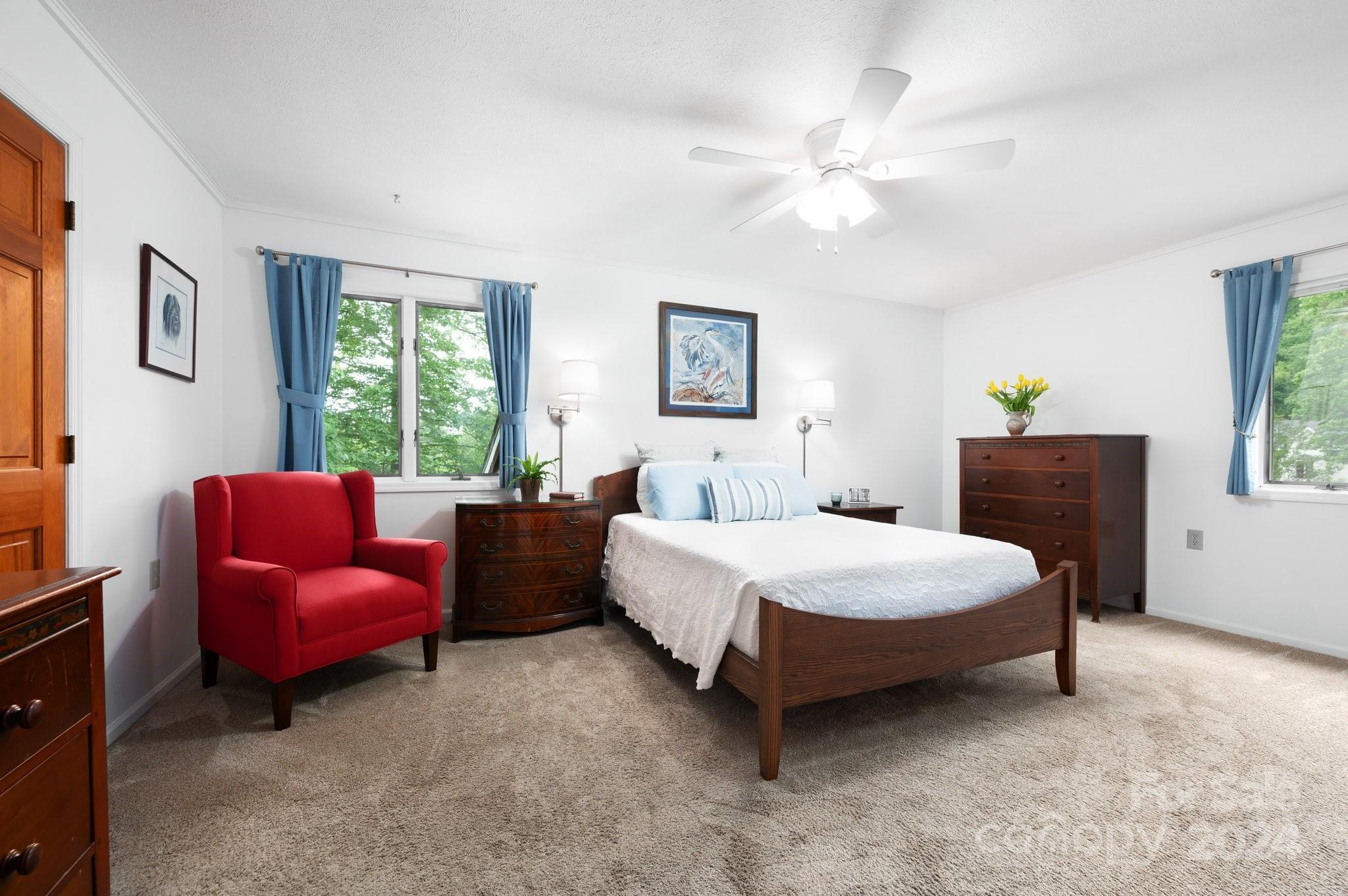 8 Rhododendron Place Asheville NC 28805