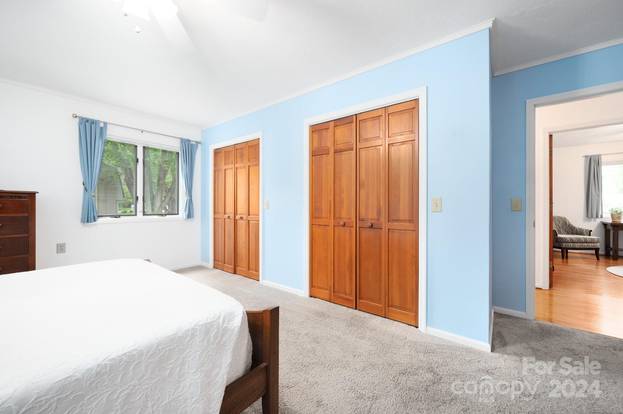 8 Rhododendron Place Asheville NC 28805