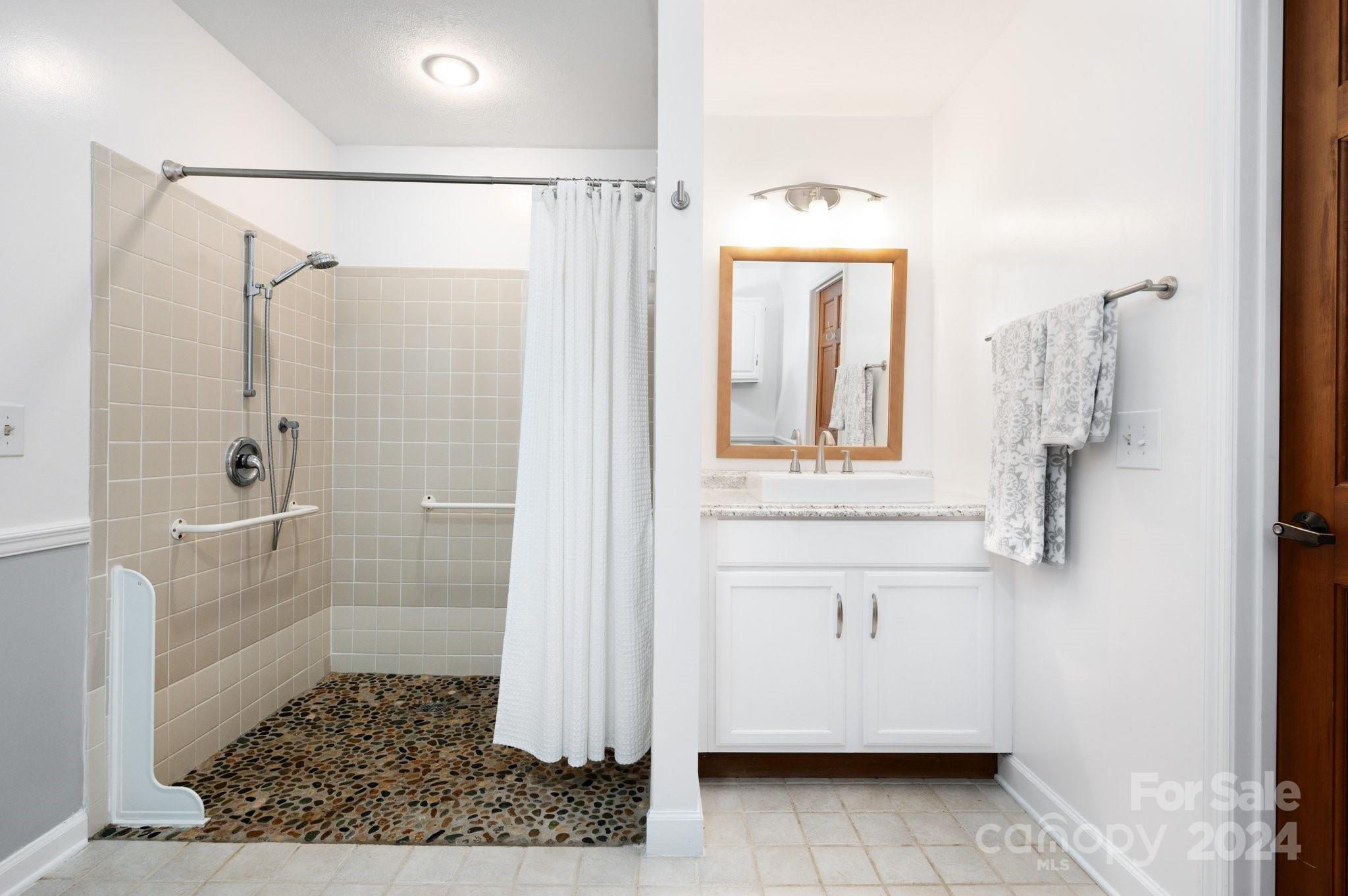 8 Rhododendron Place Asheville NC 28805