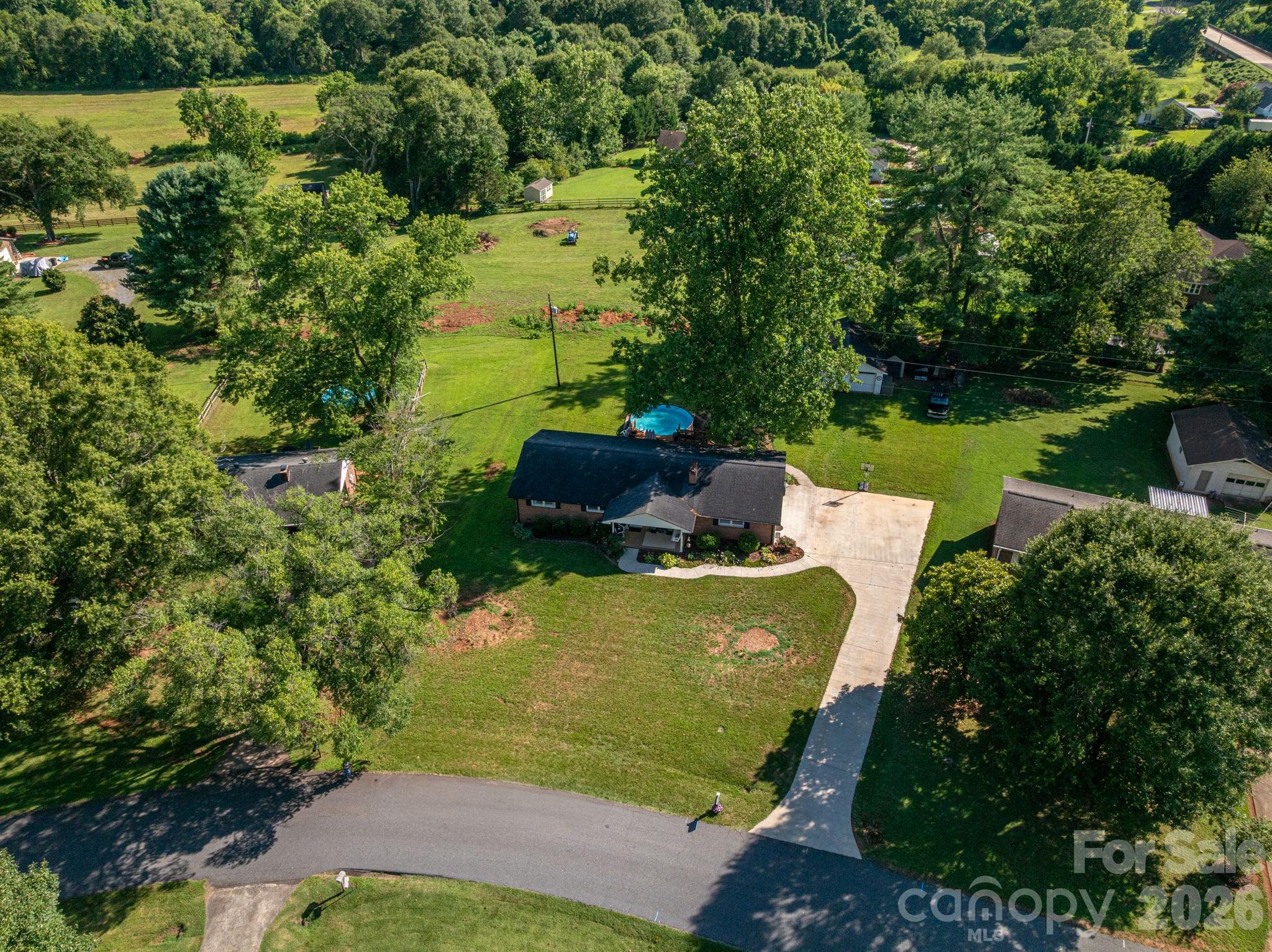 1529 Home Trail Lincolnton NC 28092