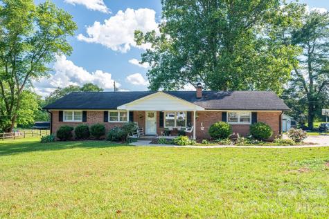 1529 Home Trail Lincolnton NC 28092