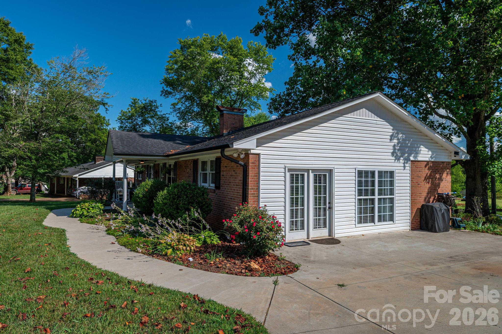 1529 Home Trail Lincolnton NC 28092