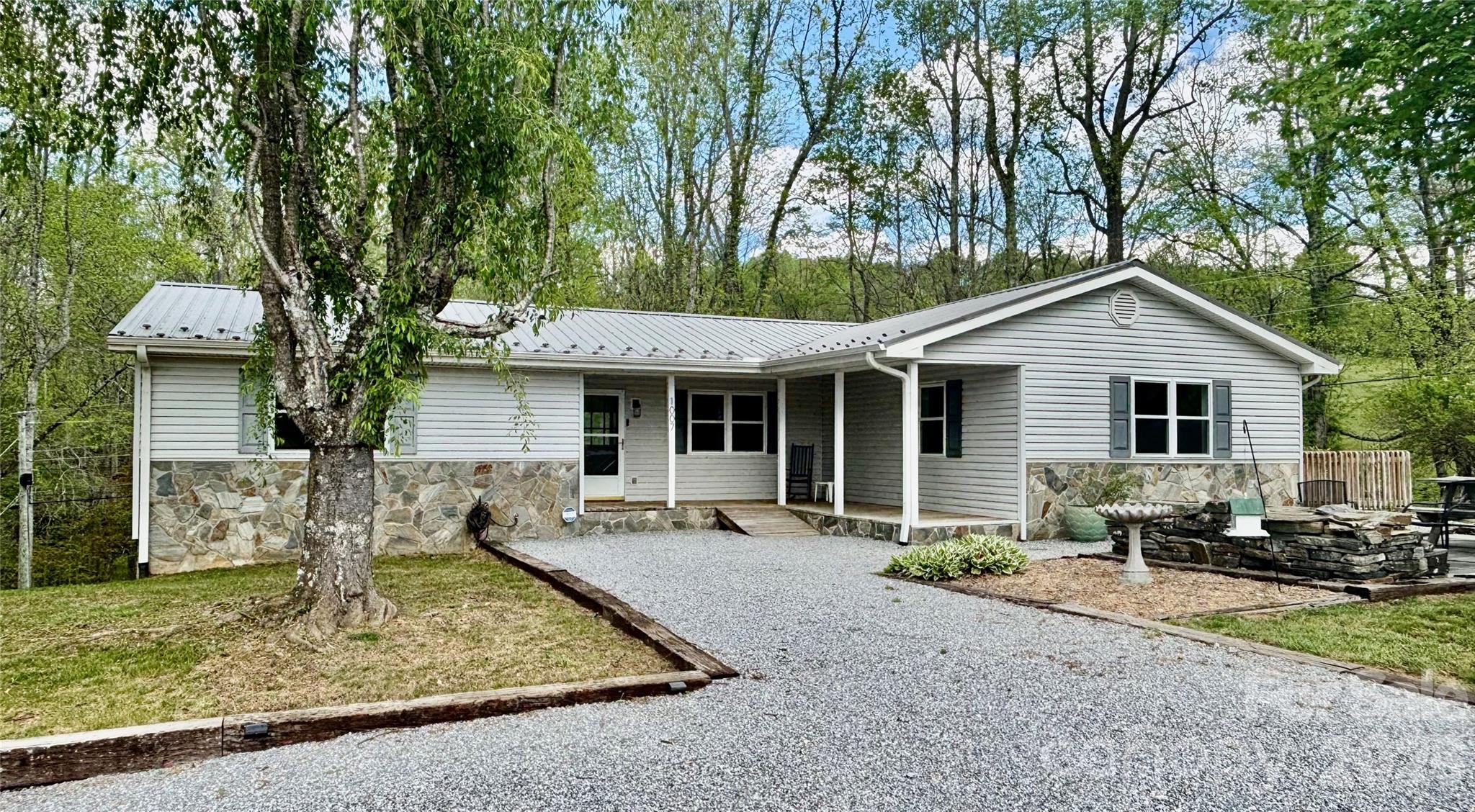 1007 Dula Road Spruce Pine NC 28777
