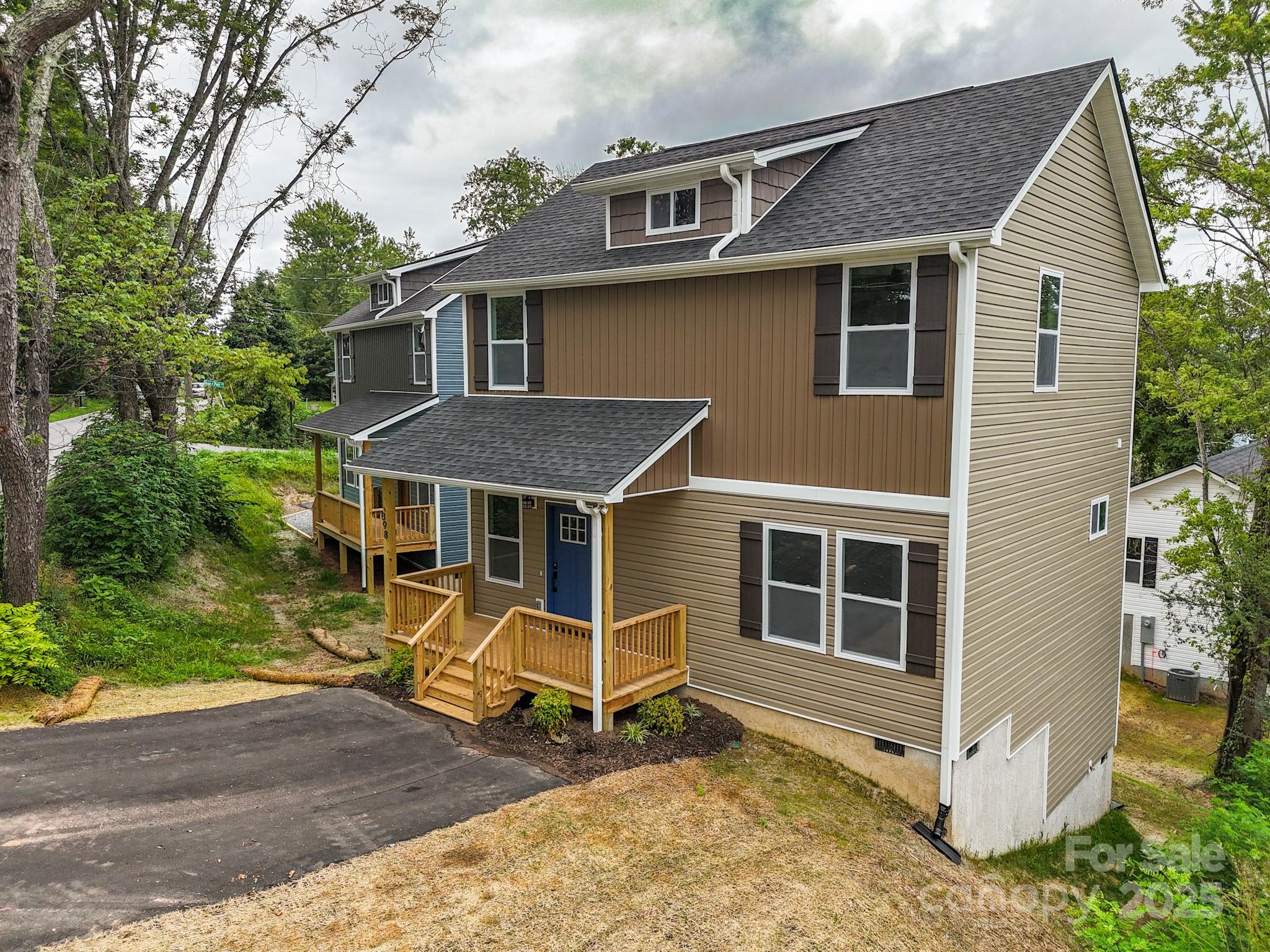 398 Deaverview Road Asheville NC 28806