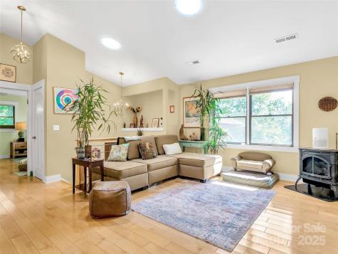 17 Brandywine Lane Asheville NC 28805