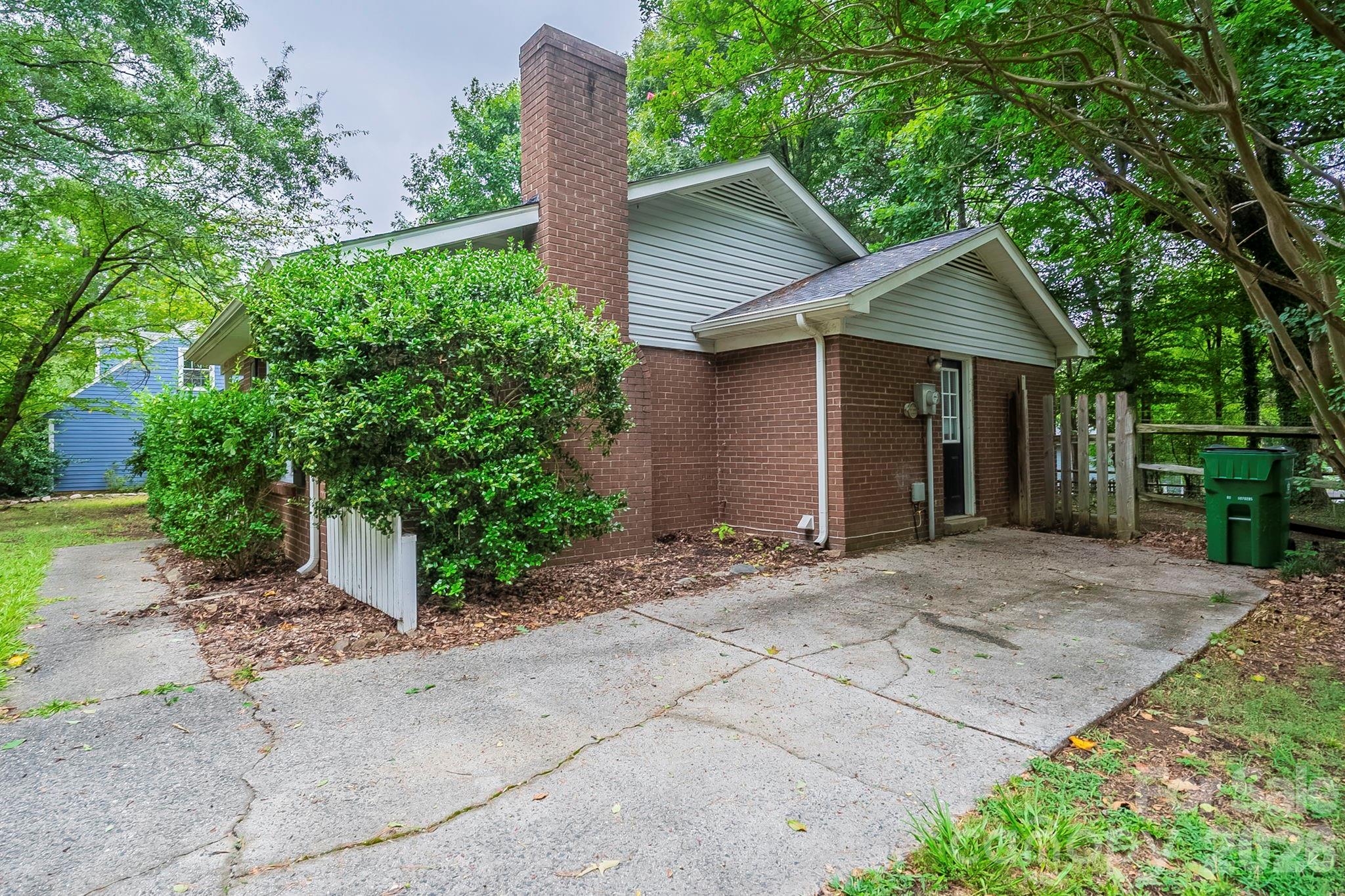 6410 Pineburr Court Charlotte NC 28211