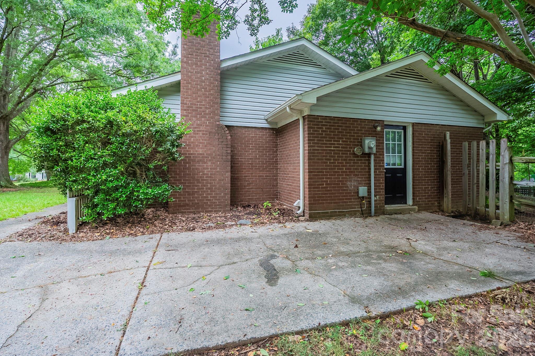 6410 Pineburr Court Charlotte NC 28211