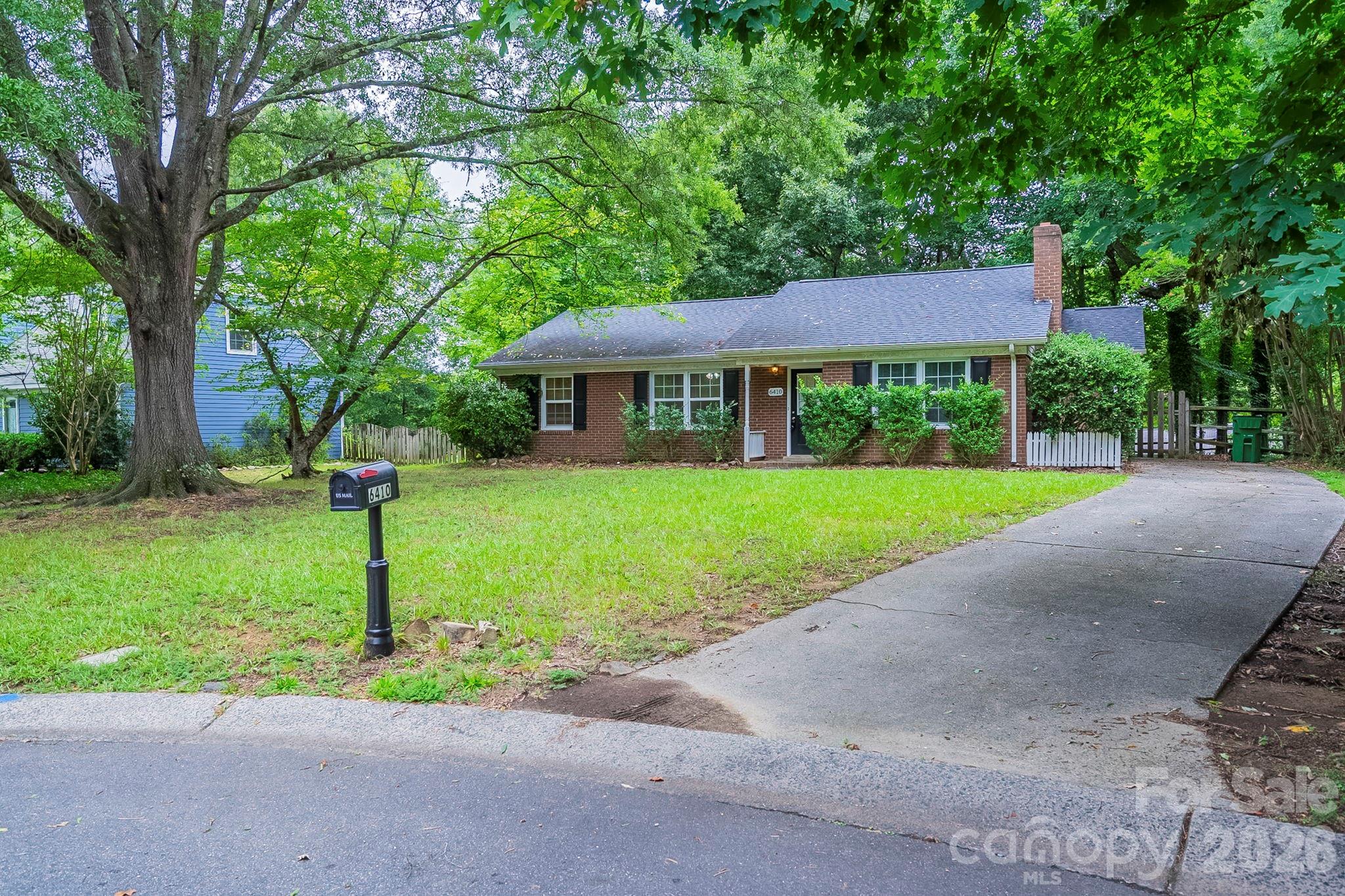 6410 Pineburr Court Charlotte NC 28211