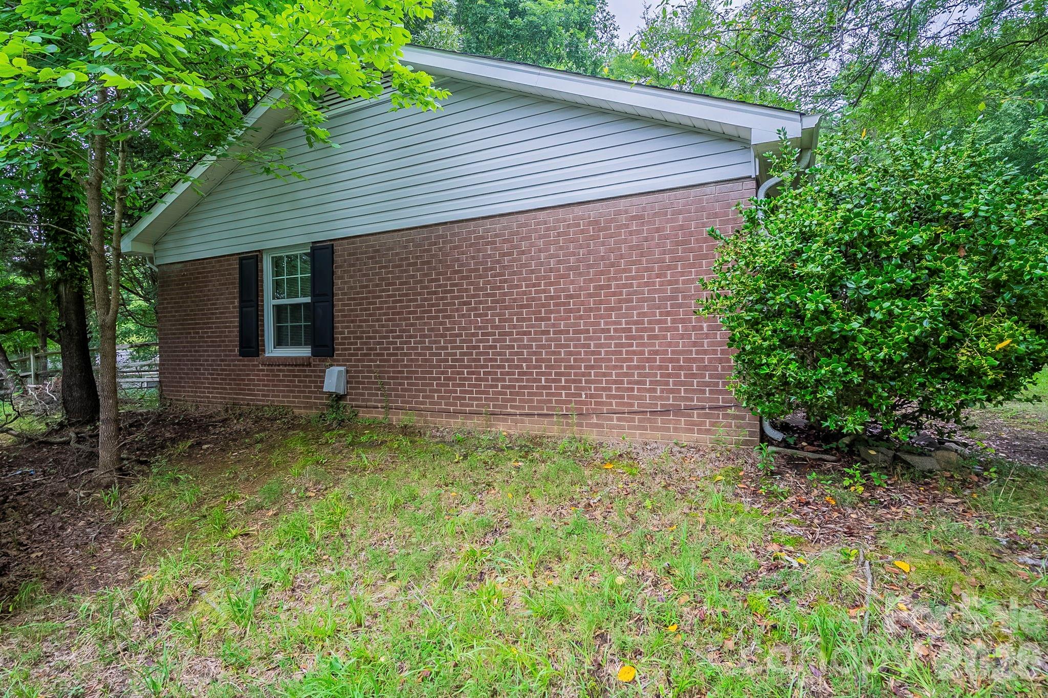 6410 Pineburr Court Charlotte NC 28211