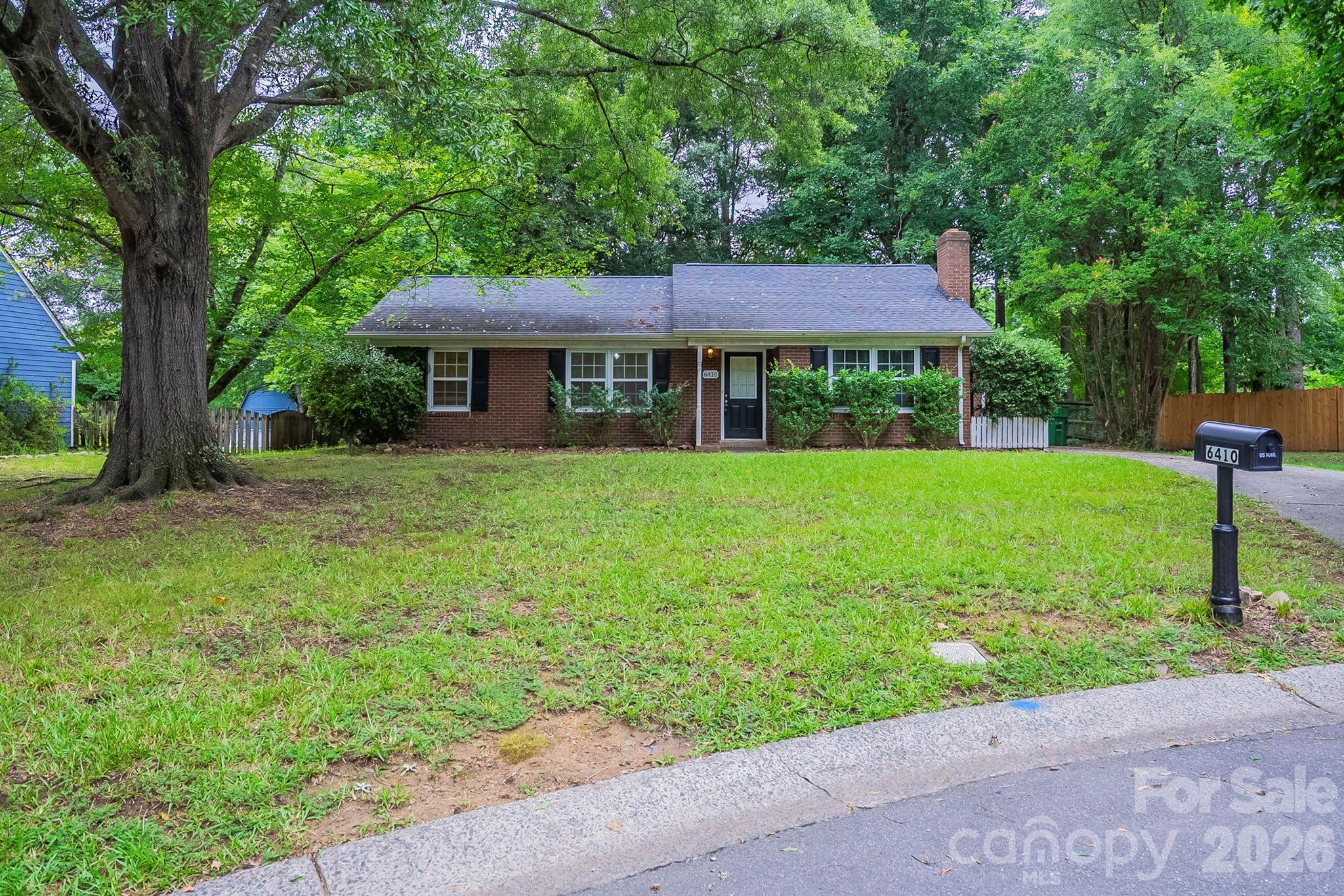 6410 Pineburr Court Charlotte NC 28211