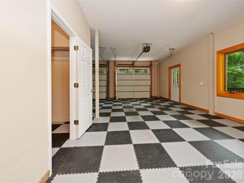 82 Red Oak Drive Mills River NC 28759