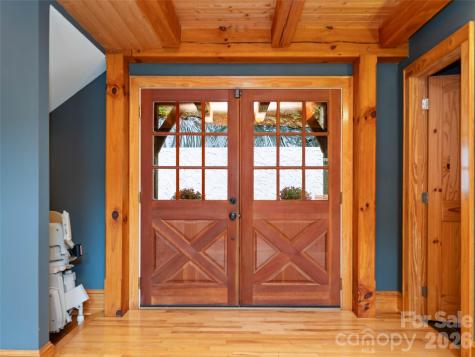 82 Red Oak Drive Mills River NC 28759