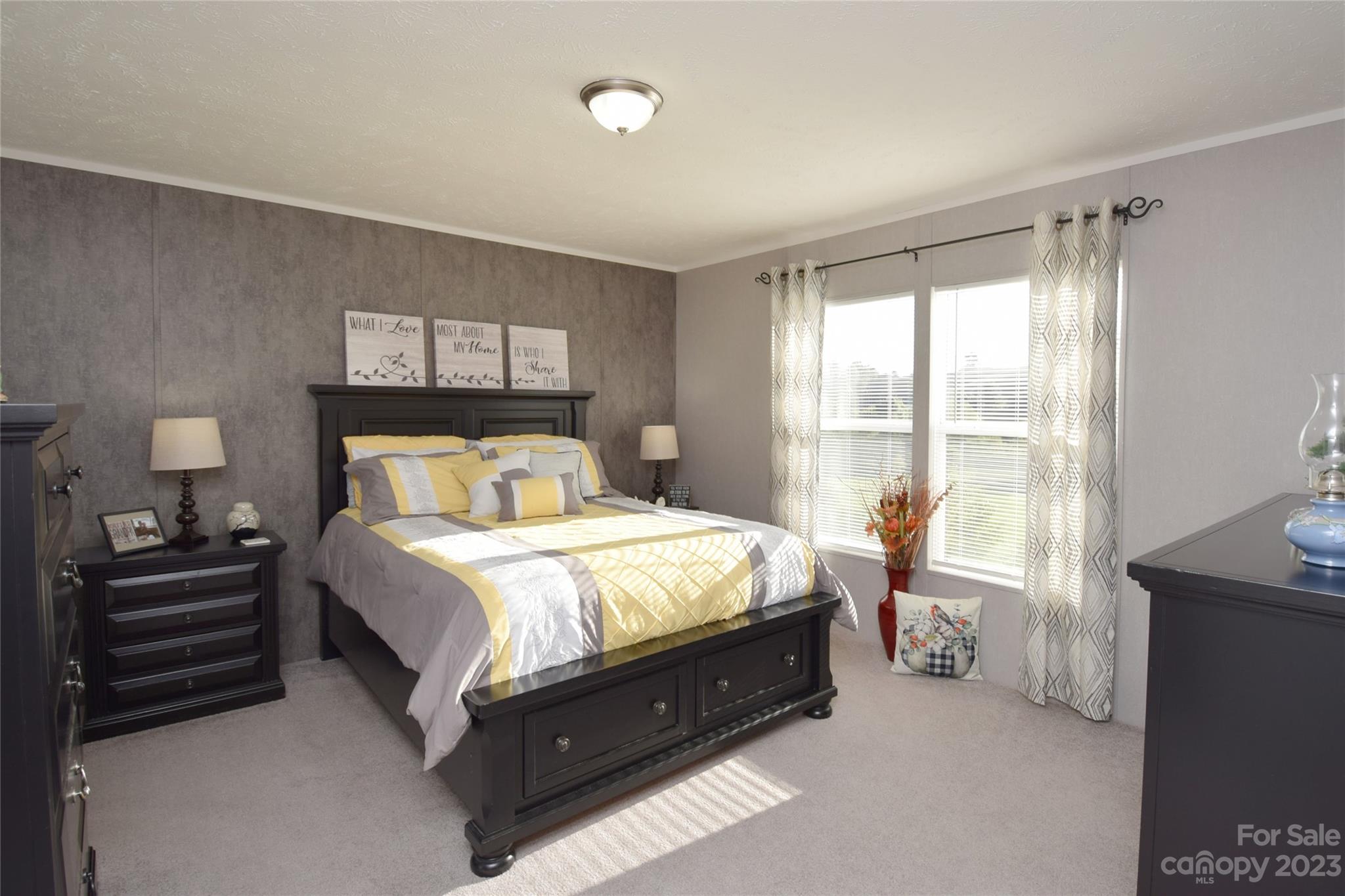 582 John Henry Road Burnsville NC 28714