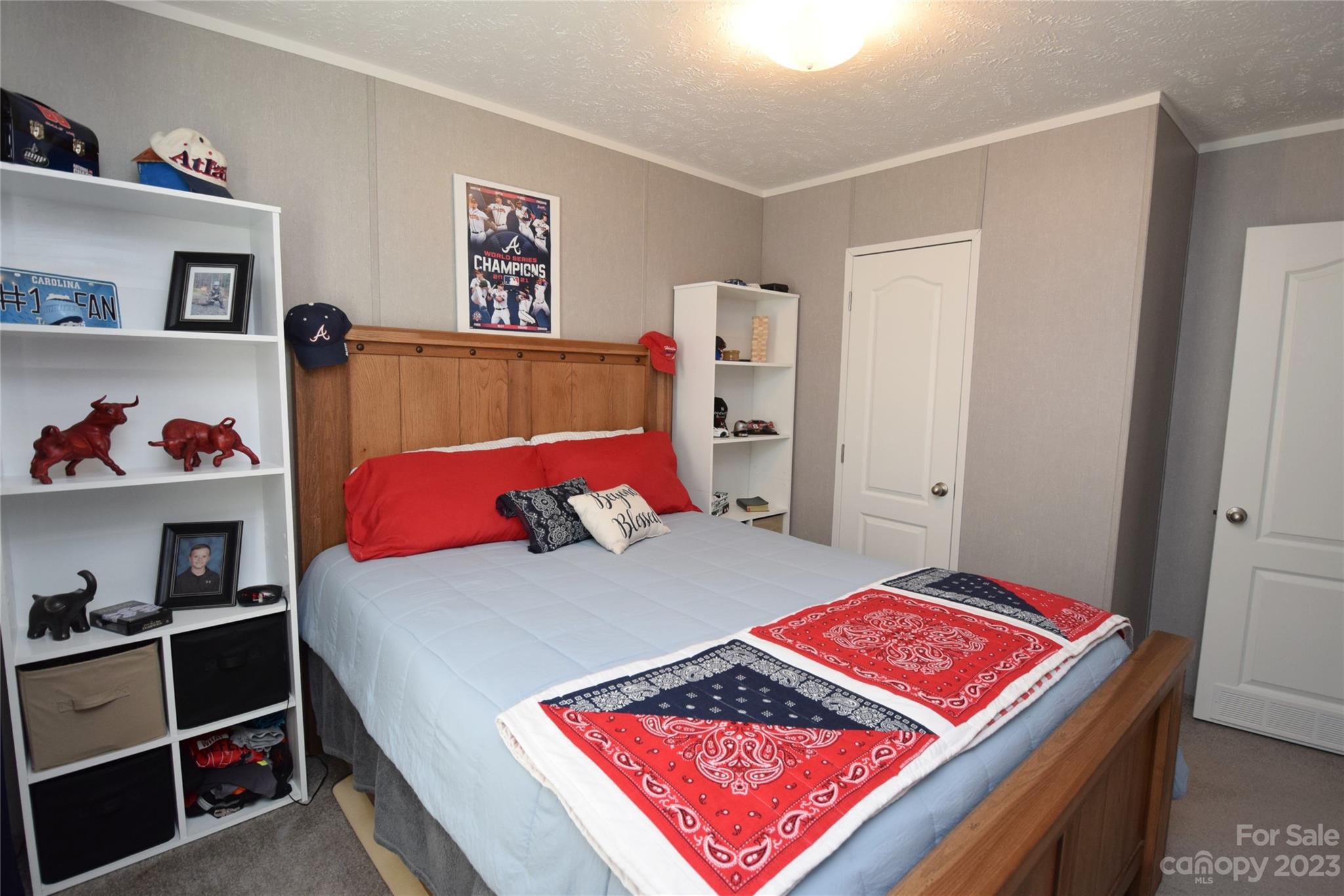 582 John Henry Road Burnsville NC 28714