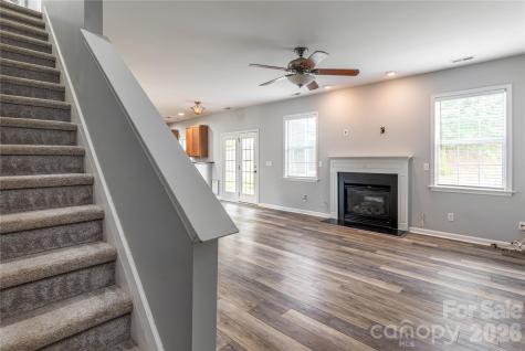 163 Yadkin Road Fletcher NC 28732