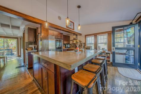 597 Tomahawk Avenue Black Mountain NC 28711