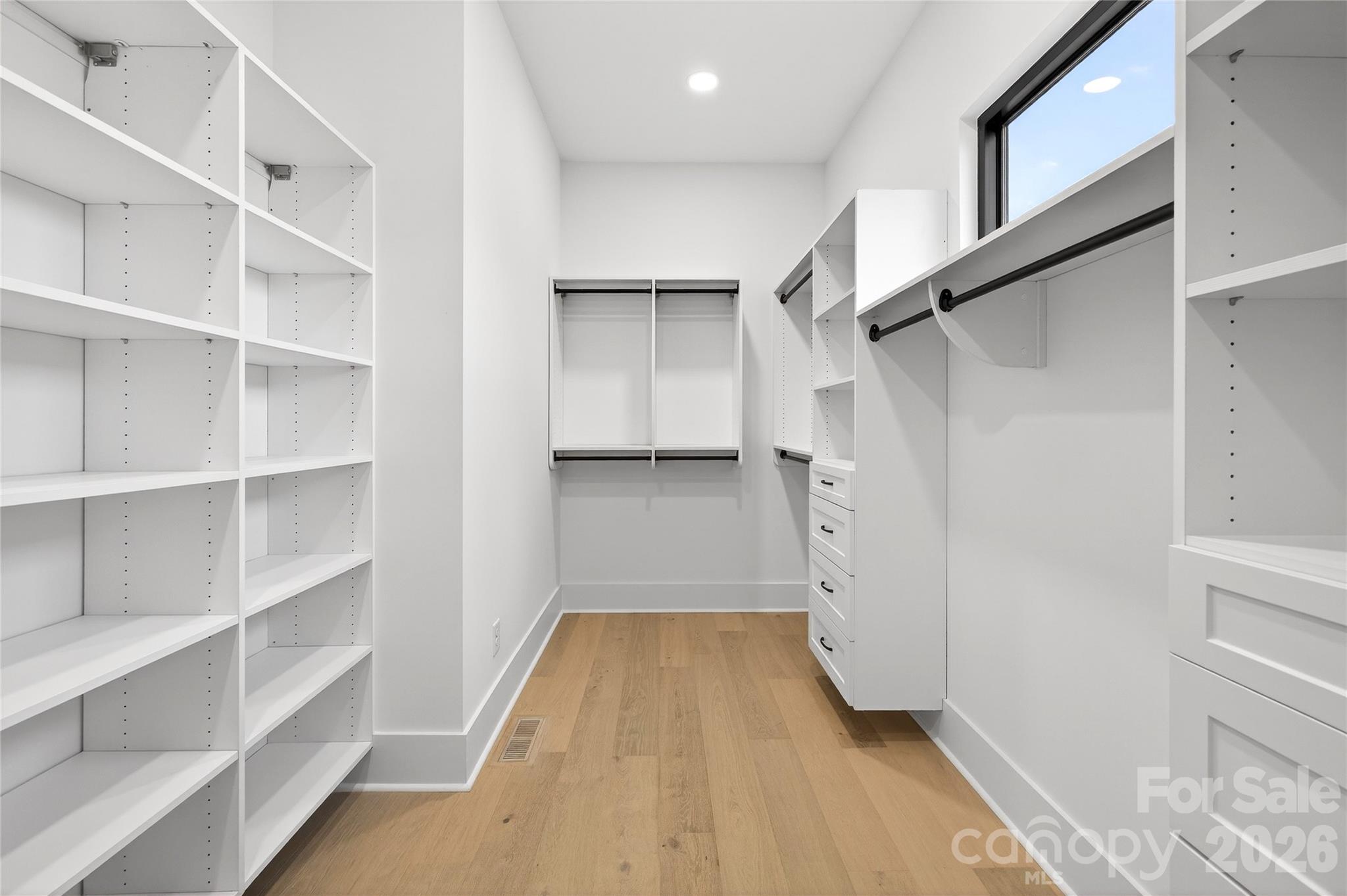 1209 Meadowood Lane Charlotte NC 28211