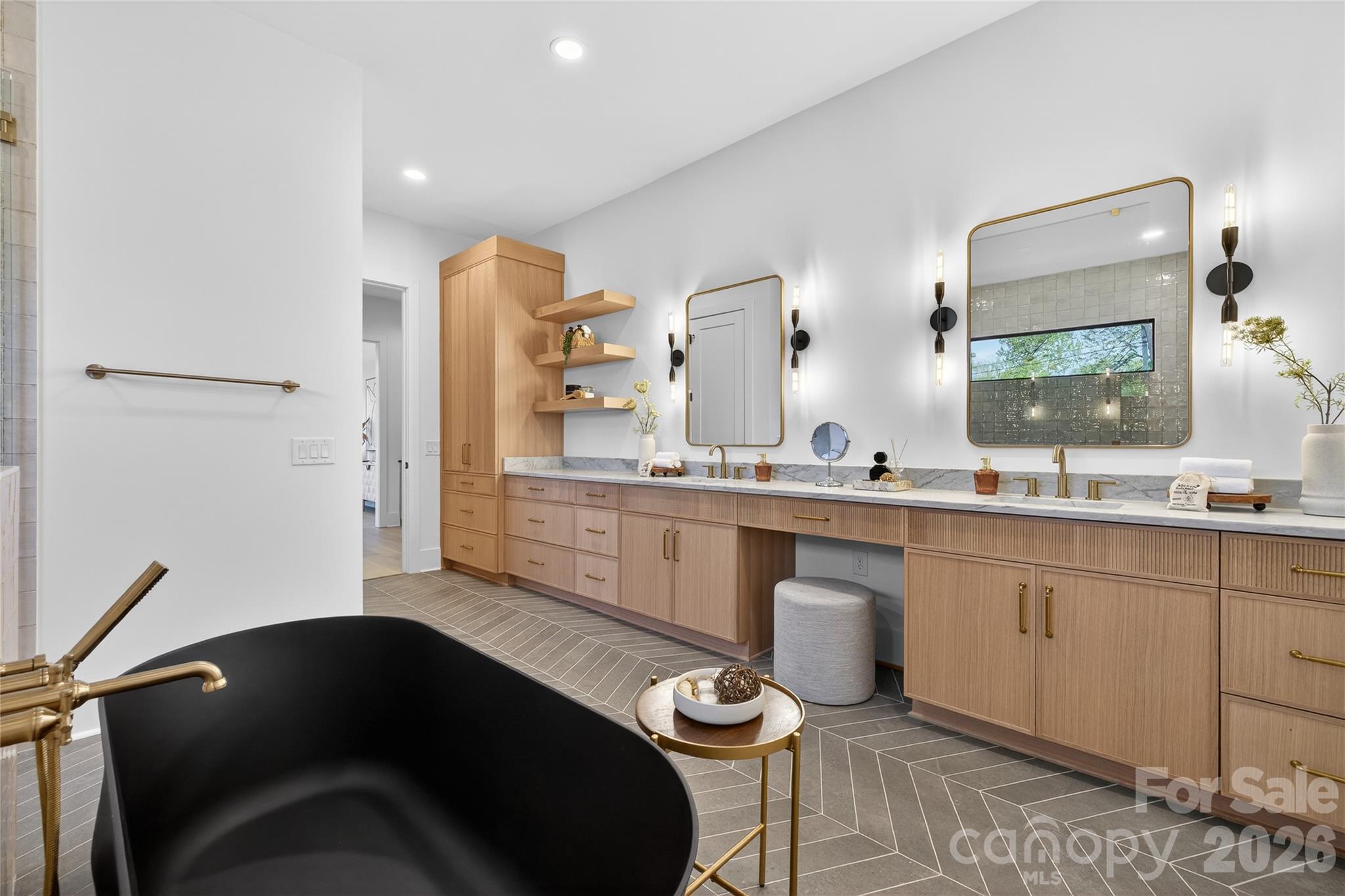 1209 Meadowood Lane Charlotte NC 28211