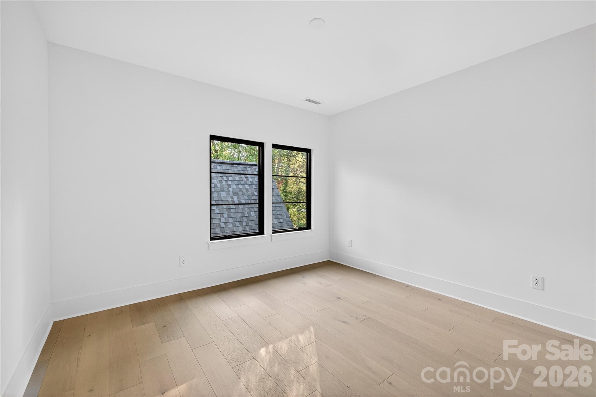1209 Meadowood Lane Charlotte NC 28211