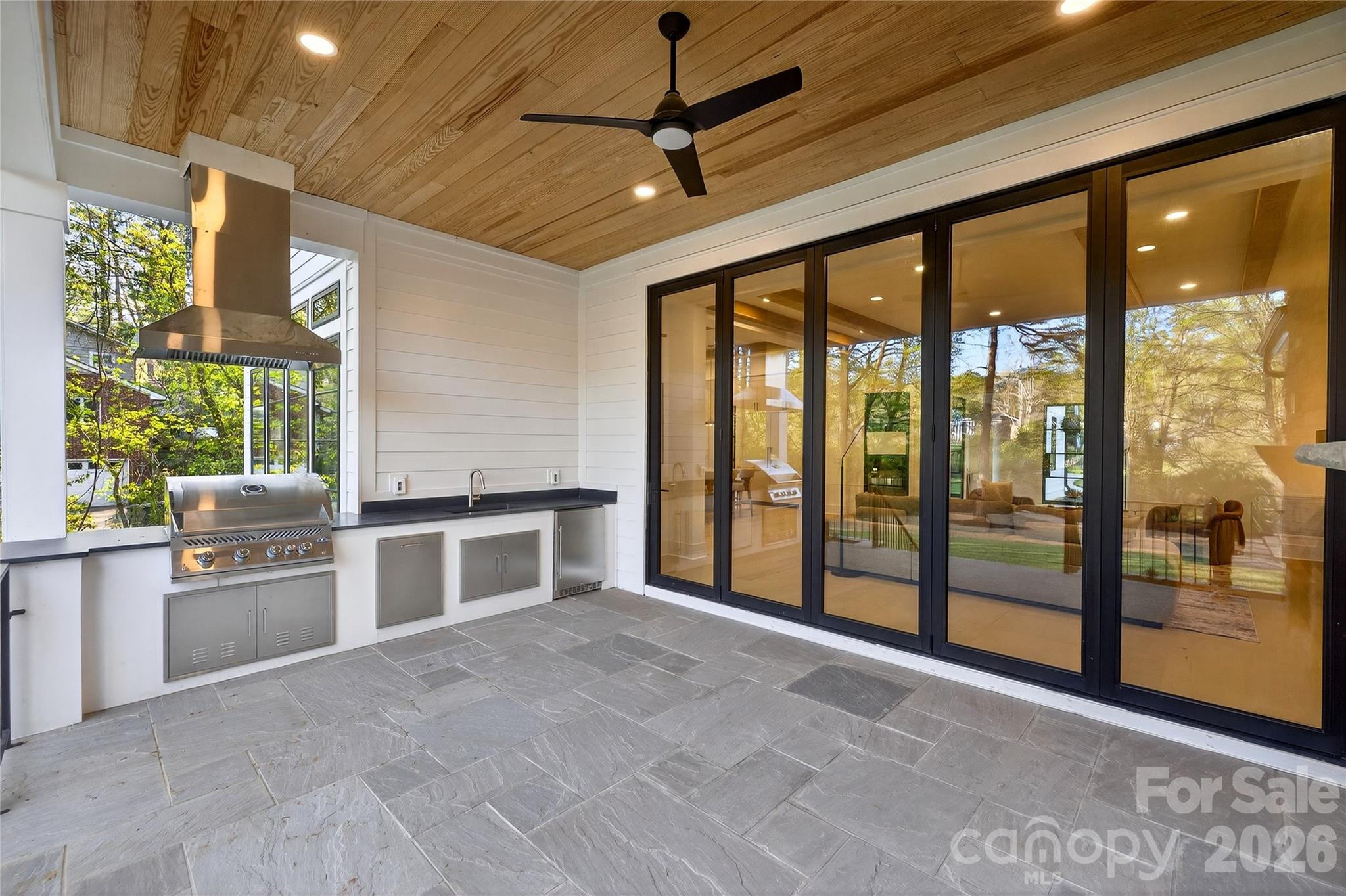 1209 Meadowood Lane Charlotte NC 28211