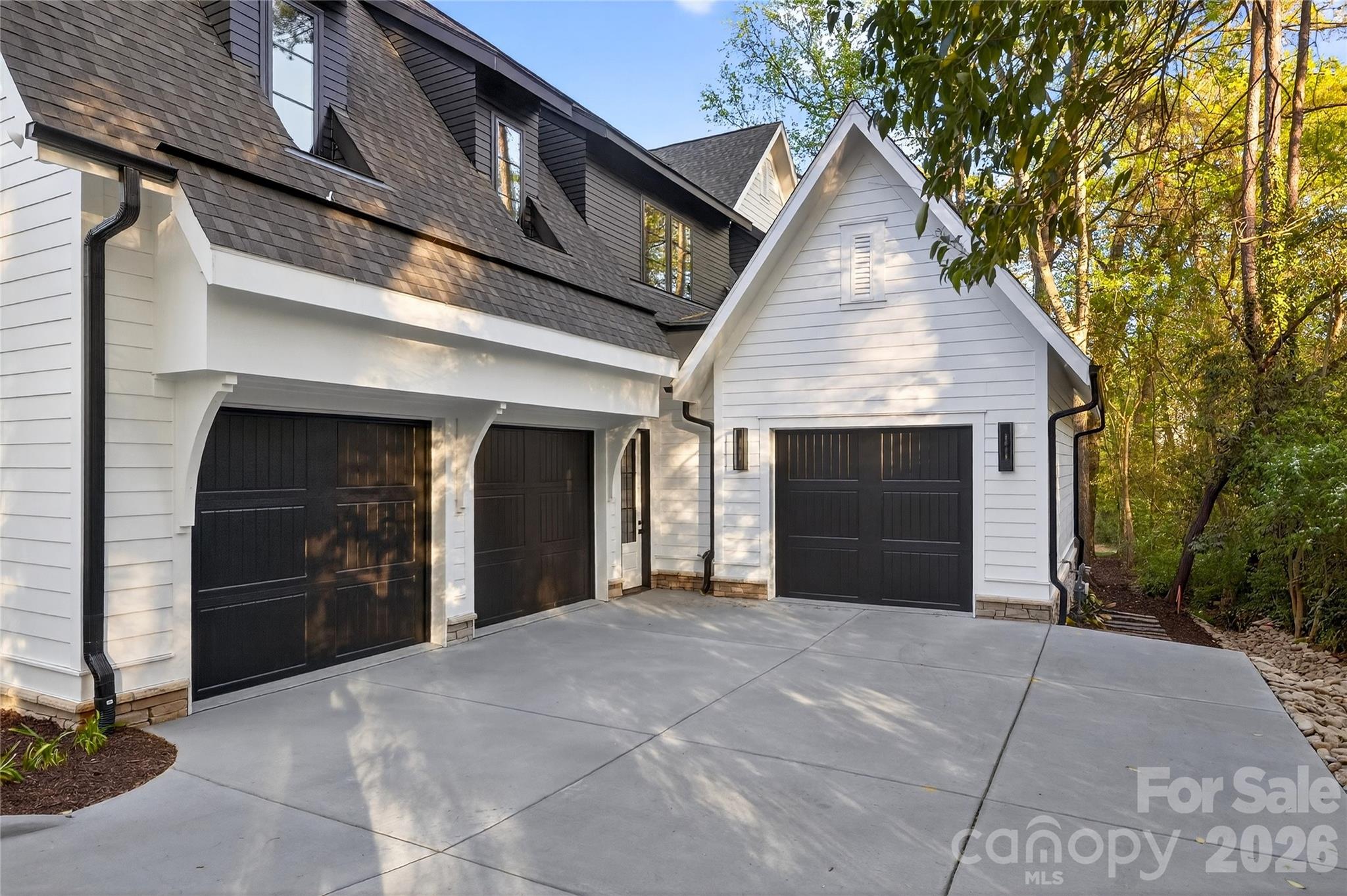 1209 Meadowood Lane Charlotte NC 28211