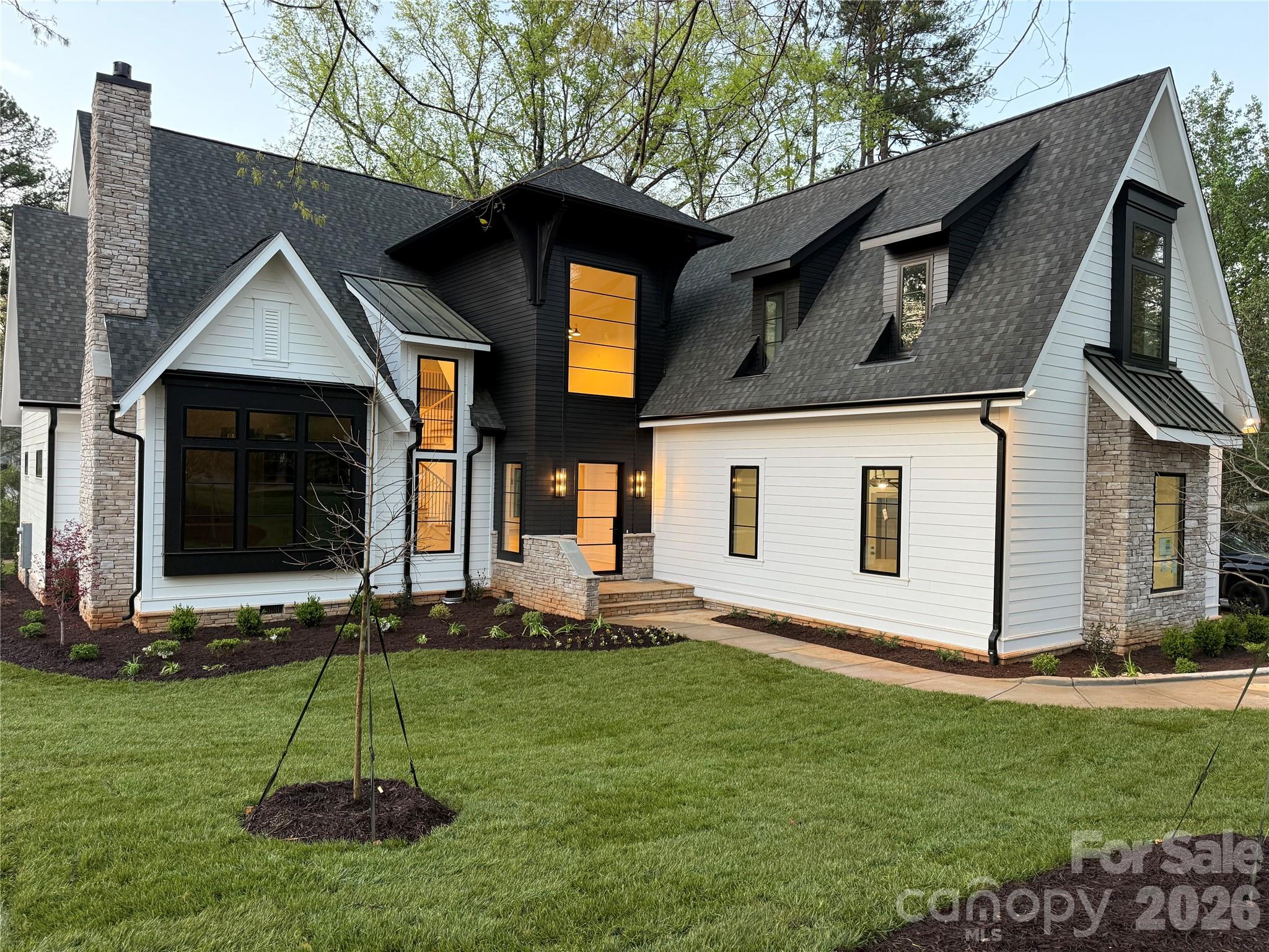 1209 Meadowood Lane Charlotte NC 28211
