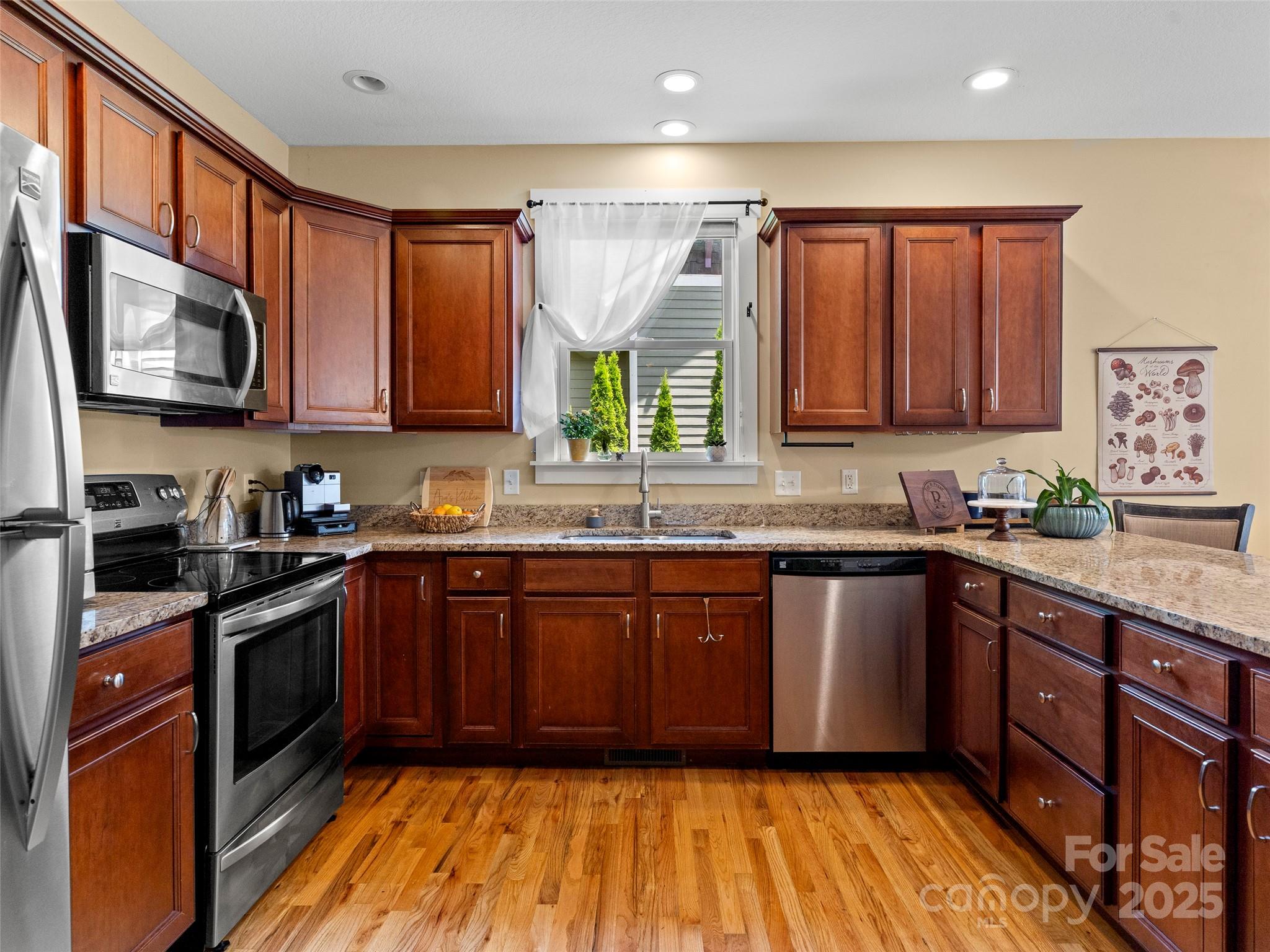 7 Oakhaven Terrace Asheville NC 28803