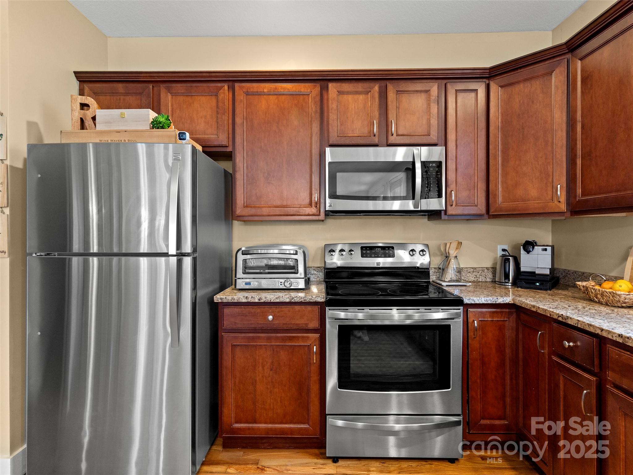 7 Oakhaven Terrace Asheville NC 28803