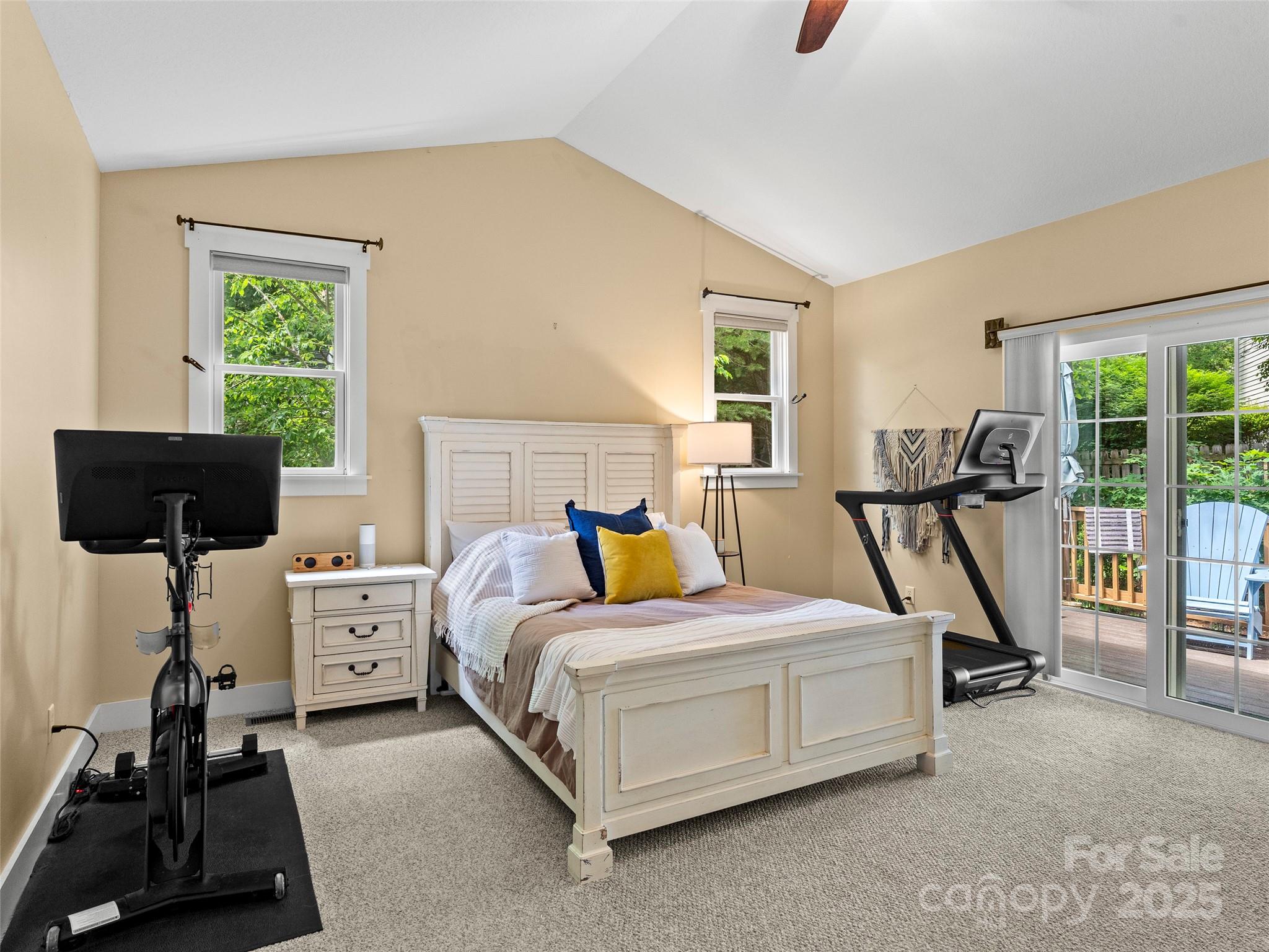 7 Oakhaven Terrace Asheville NC 28803