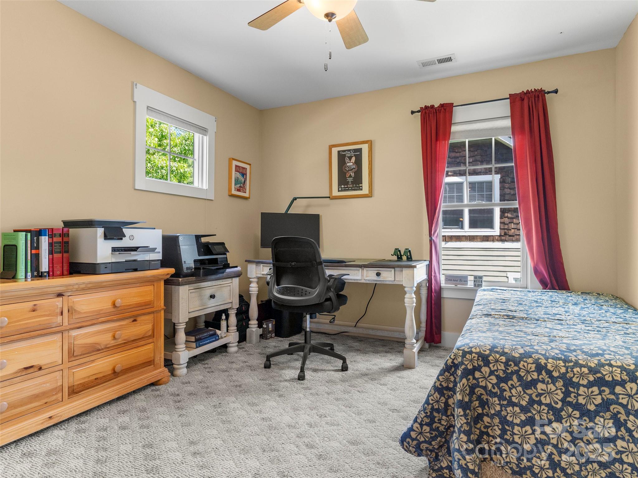 7 Oakhaven Terrace Asheville NC 28803