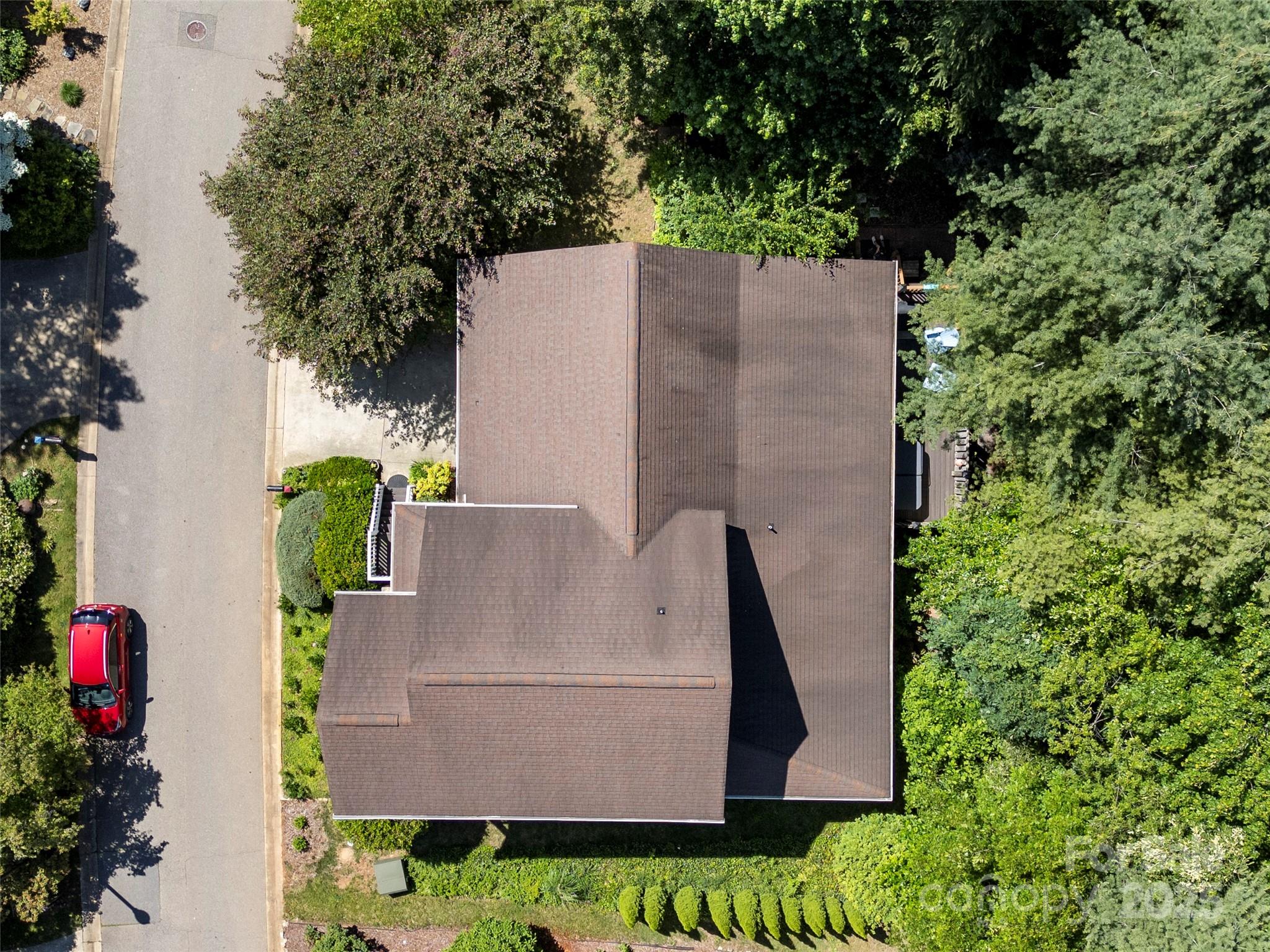 7 Oakhaven Terrace Asheville NC 28803